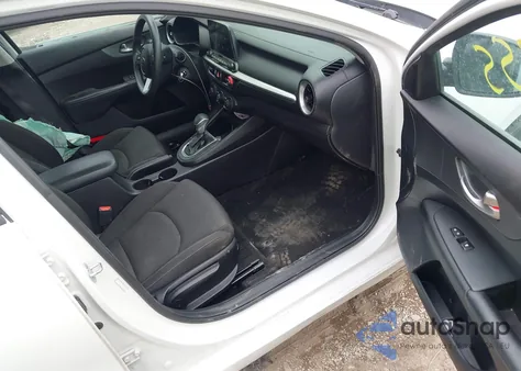 2021 Kia Forte Lxs из США, поврежденный, VIN 3KPF24AD7ME350672